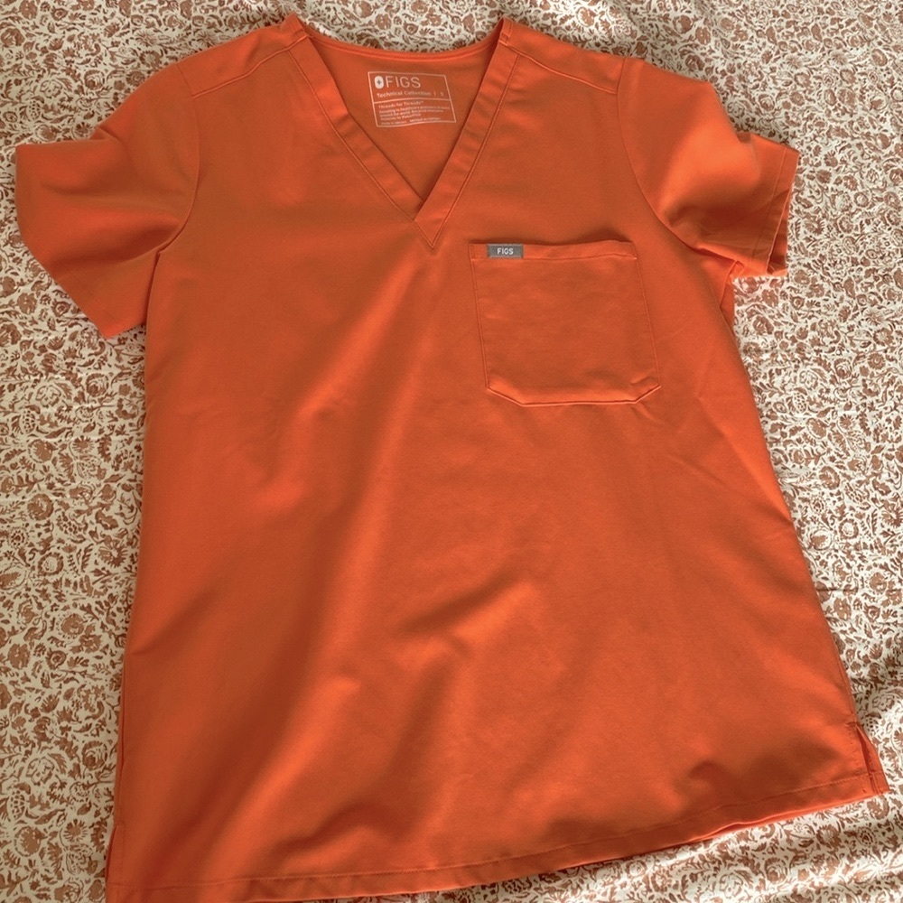 Figs Catarina scrub top